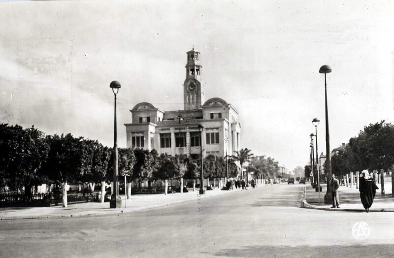 Hammam-bou-hadjar 522- Place Hôtel de ville