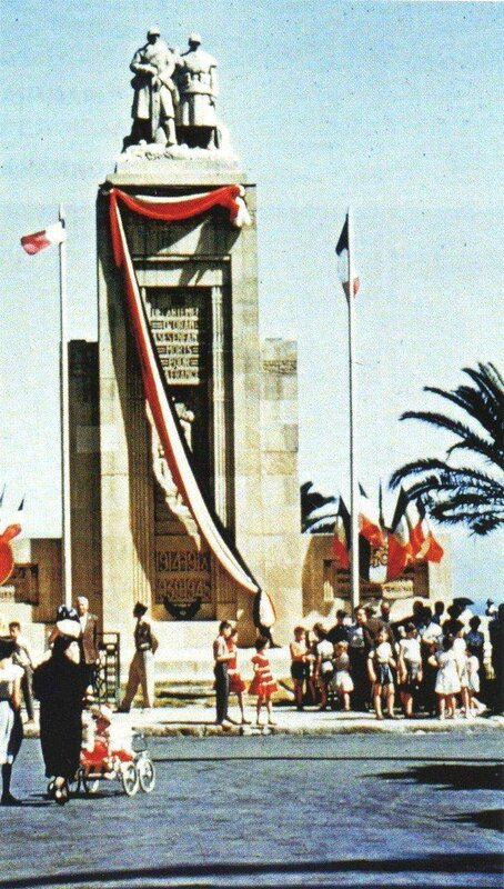 FM aa- 056- Monument aux morts