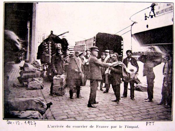 Oran- 102- travail sur les quais