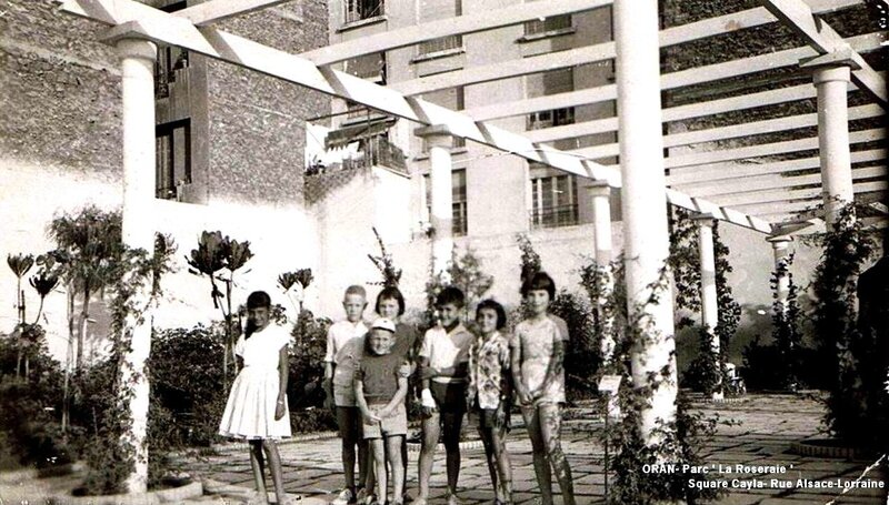 FM j- 06- Square la roseraie