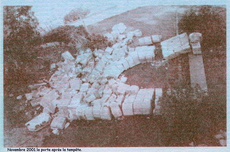 Porte_du_Caravanseraill_au_sol