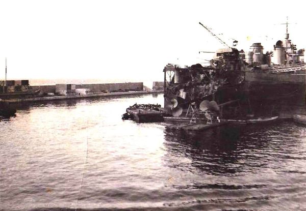 Oran- 091- travail sur les quais