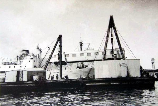 Oran- 087- travail sur les quais