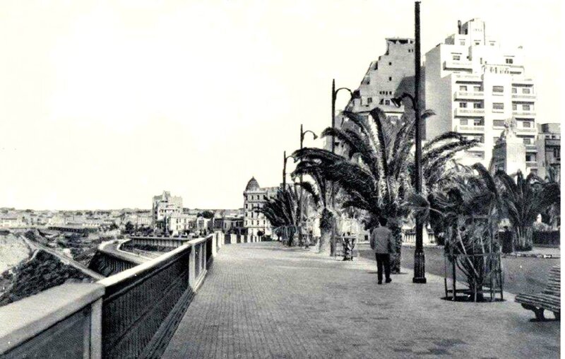 FM a- 088- Bd Front de mer