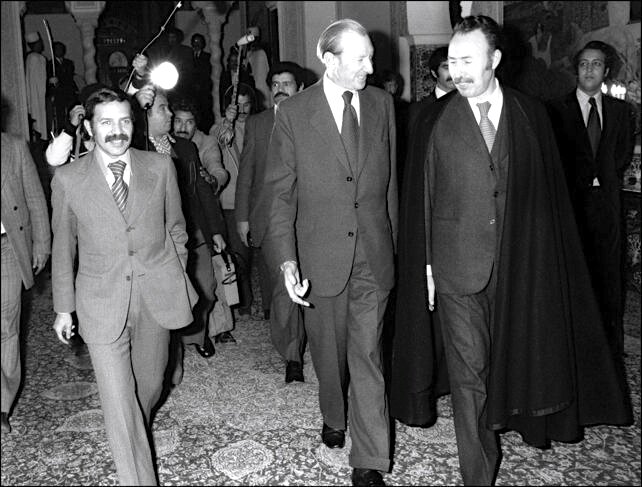 Abdelaziz_Bouteflika_&_Houari_Boumédiène_1975