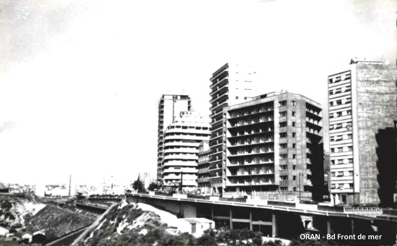 FM a- 049- Bd Front de mer