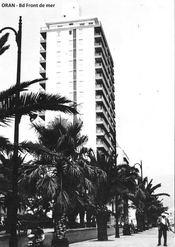 FM a- 077- Bd Front de mer