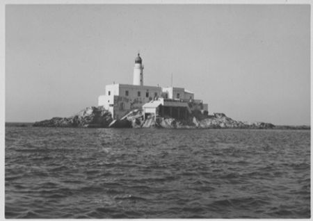 ILOT_D_ARZEW_le_phare