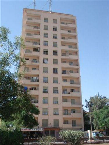 LE TRIANON 12 étages AVENUE BIR-HAKEIM