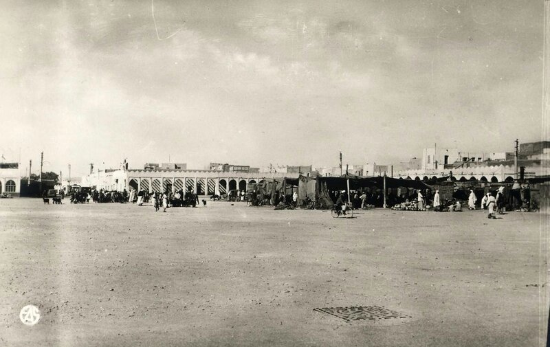 Colomb-béchar 517- Place du marché