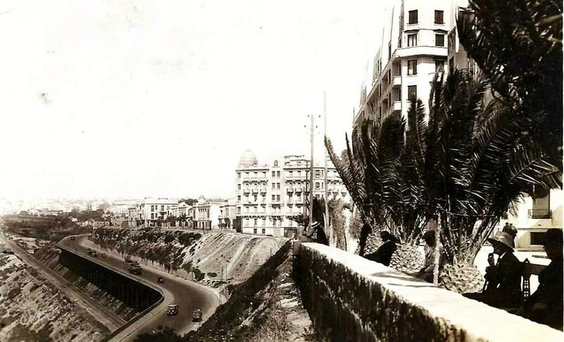 FM a- 123- Bd Front de mer