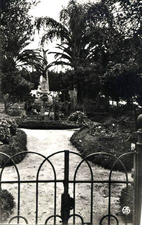 Aïn-tédeles 511- Monument aux morts
