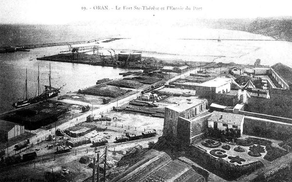 Oran- 112- travail sur les quais