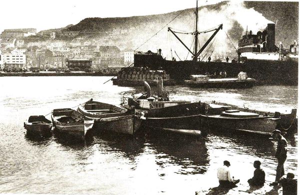 Oran- 024- travail sur les quais