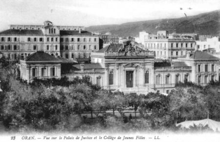 007_Palais_de_justice_et_jardins