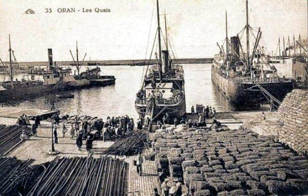 Oran- 009- travail sur les quais