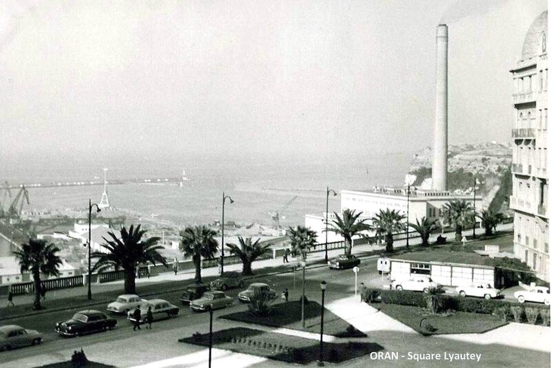 FM c- 033- Square Lyautey