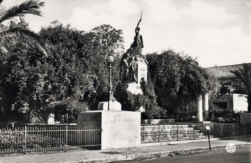 Saïda 525- Monument aux morts