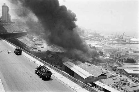 Incendie_des_cuves_sur_le_port_25_juin_1962_11