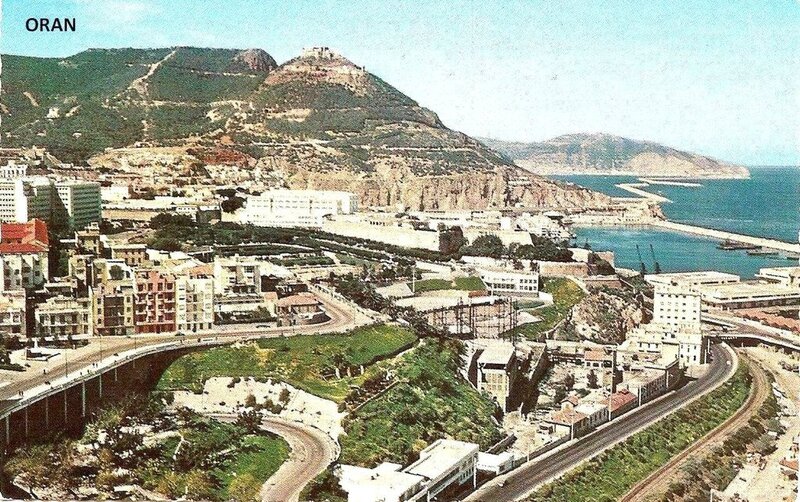 FM a- 129- Bd Front de mer