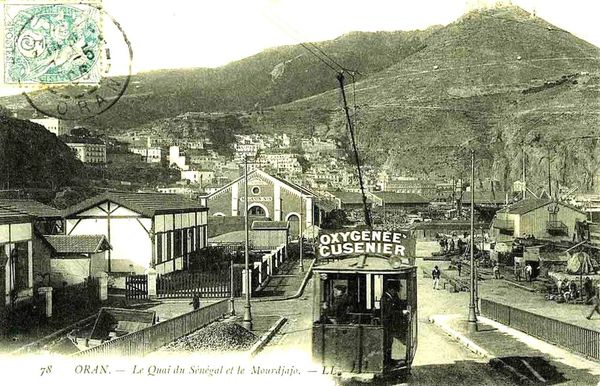 Oran- 054- travail sur les quais