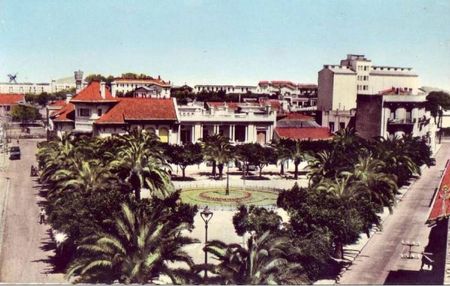 Aïn Témouchent 36- Place de Verdun