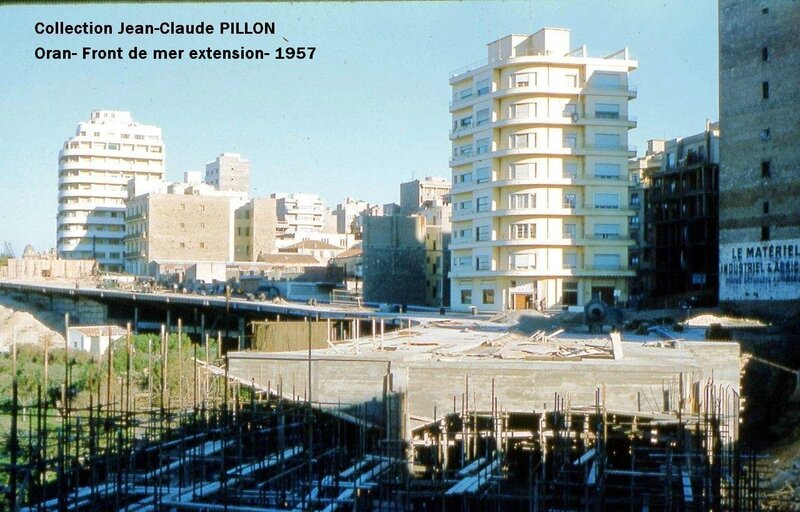 FM a- 118- Bd Front de mer